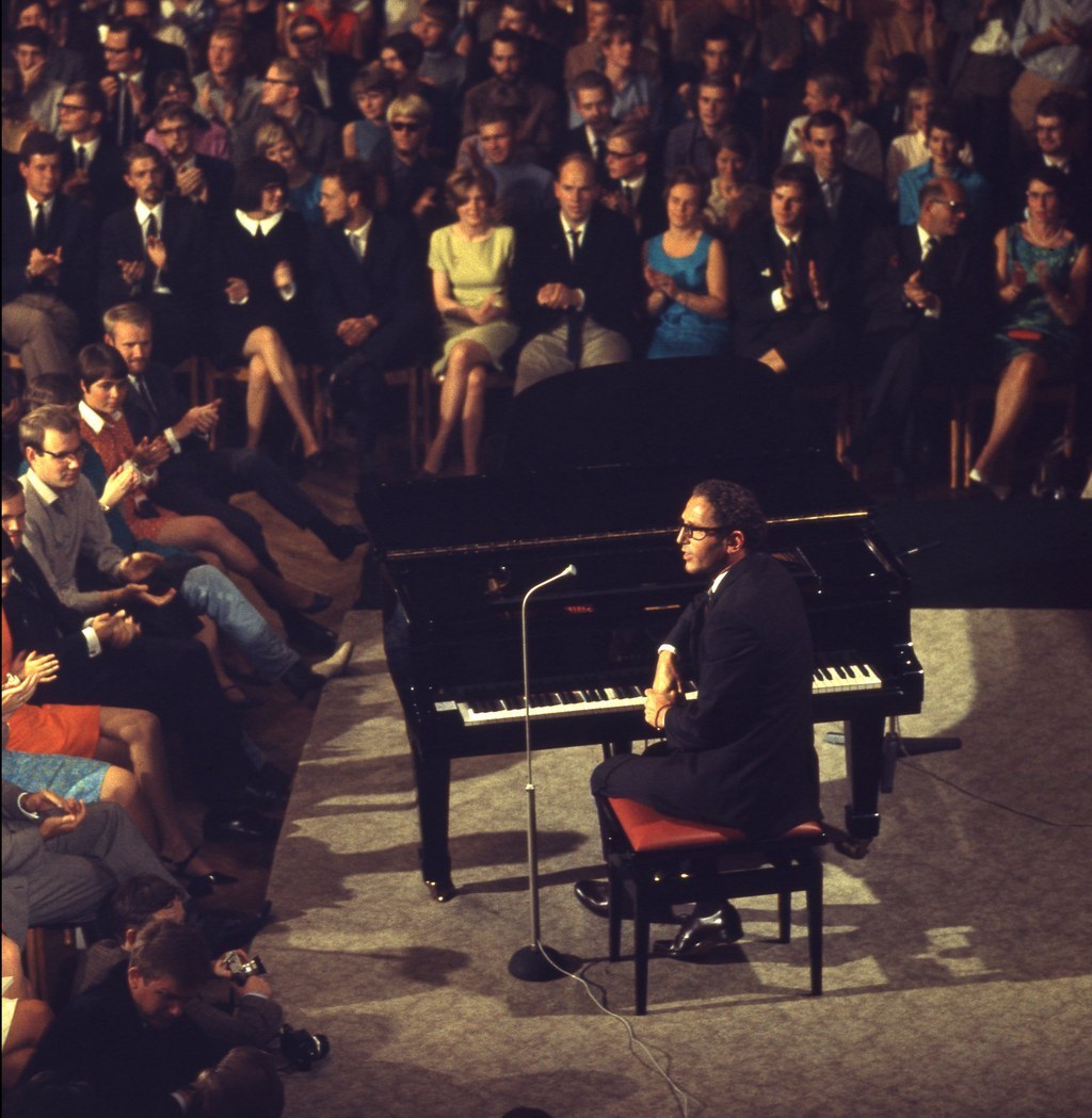 Tom Lehrers sange er stadig uhyggeligt relevante